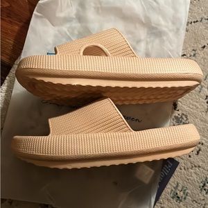 Pillow slides Size 36/37 EU